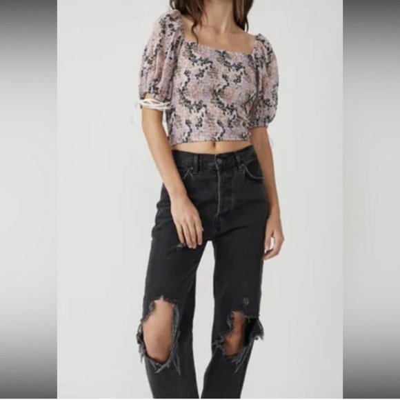FREE PEOPLE NWT floral rushed with sheer Sleeves Top. - Picture 2 of 7